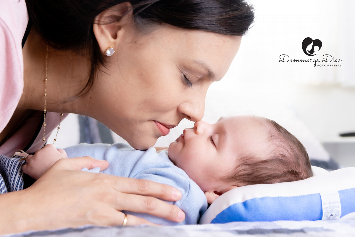 mãe bebê ensaio fotográfico casa lifestyle Dammarys Dias Fotografias limeira SP