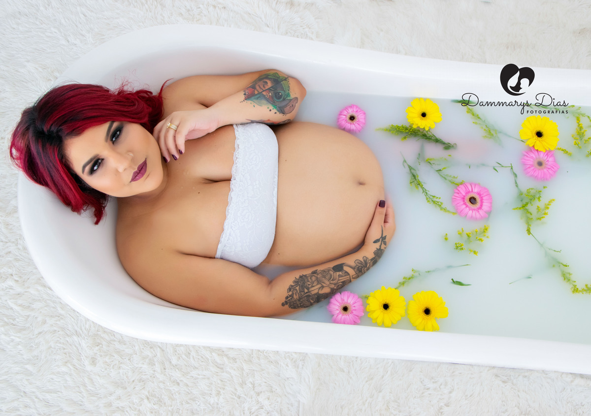 Ensaio gestante banho de leite estúdio histórias e memórias Limeira Dammarys Dias Fotografias