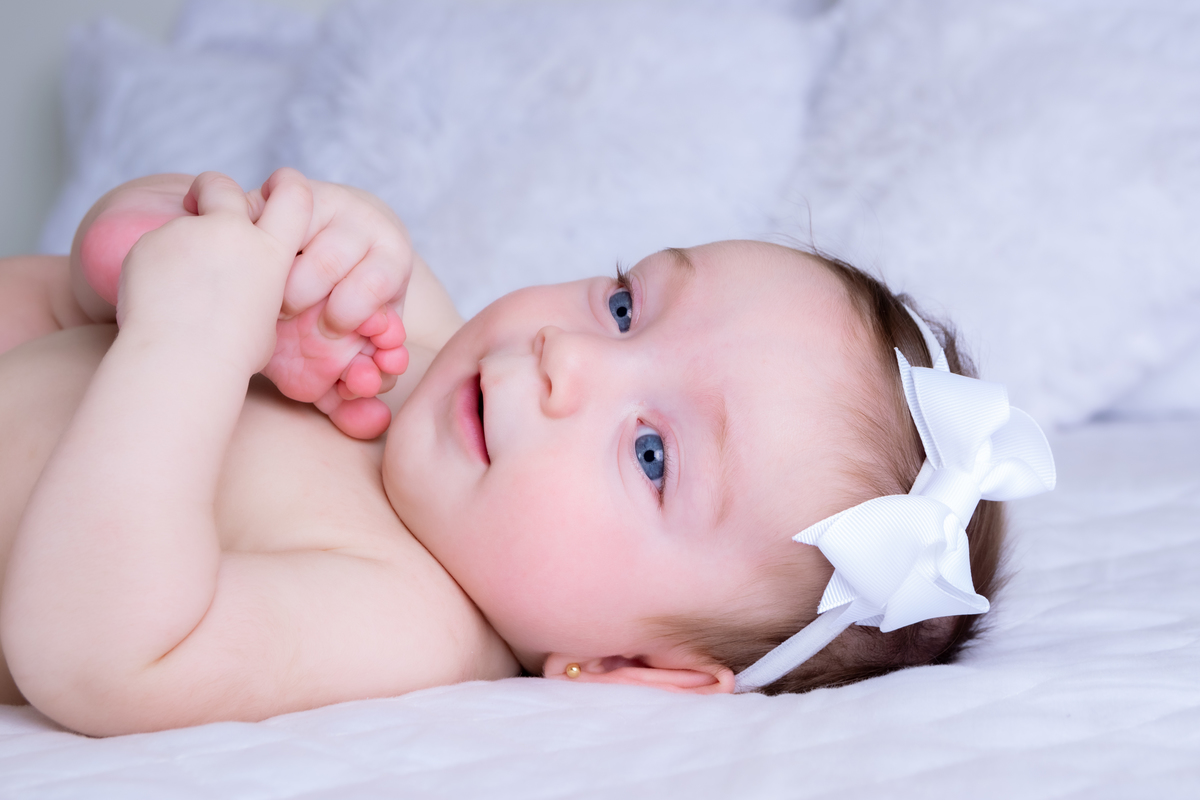 acompanhamento do bebê ensaio clean estúdio fotográfico historias e memorias Limeira Dammarys Dias