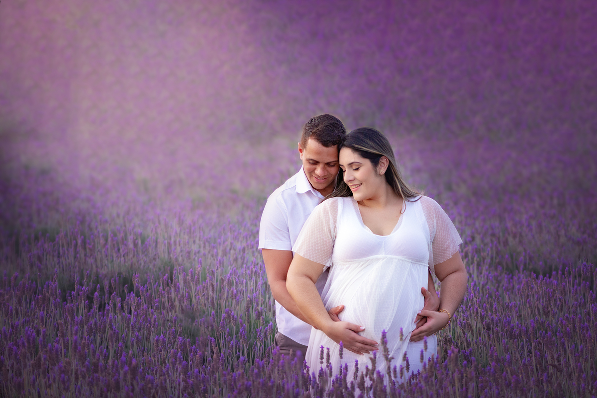 Ensaio gestante campos de flores Holambra Dammarys Dias Fotografias Limeira SP Estudio Histórias e Memórias