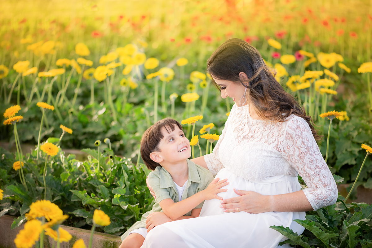 Ensaio gestante ao livre em Holambra Dammarys Dias Fotografias
