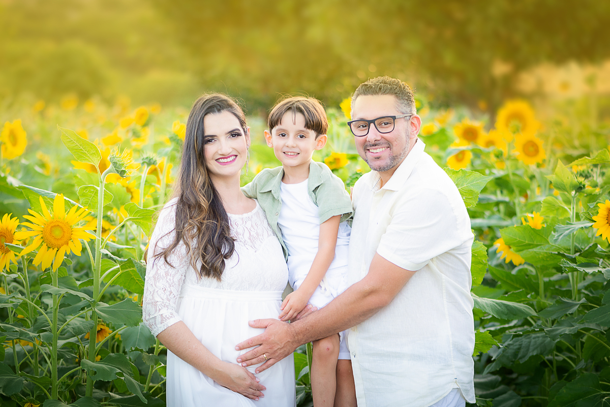 Ensaio gestante ao livre em Holambra Dammarys Dias Fotografias