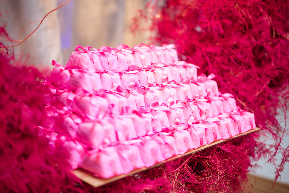 Arranjos florais da decoração da festa de 15 anos realizada em Rondonópolis – MT.

