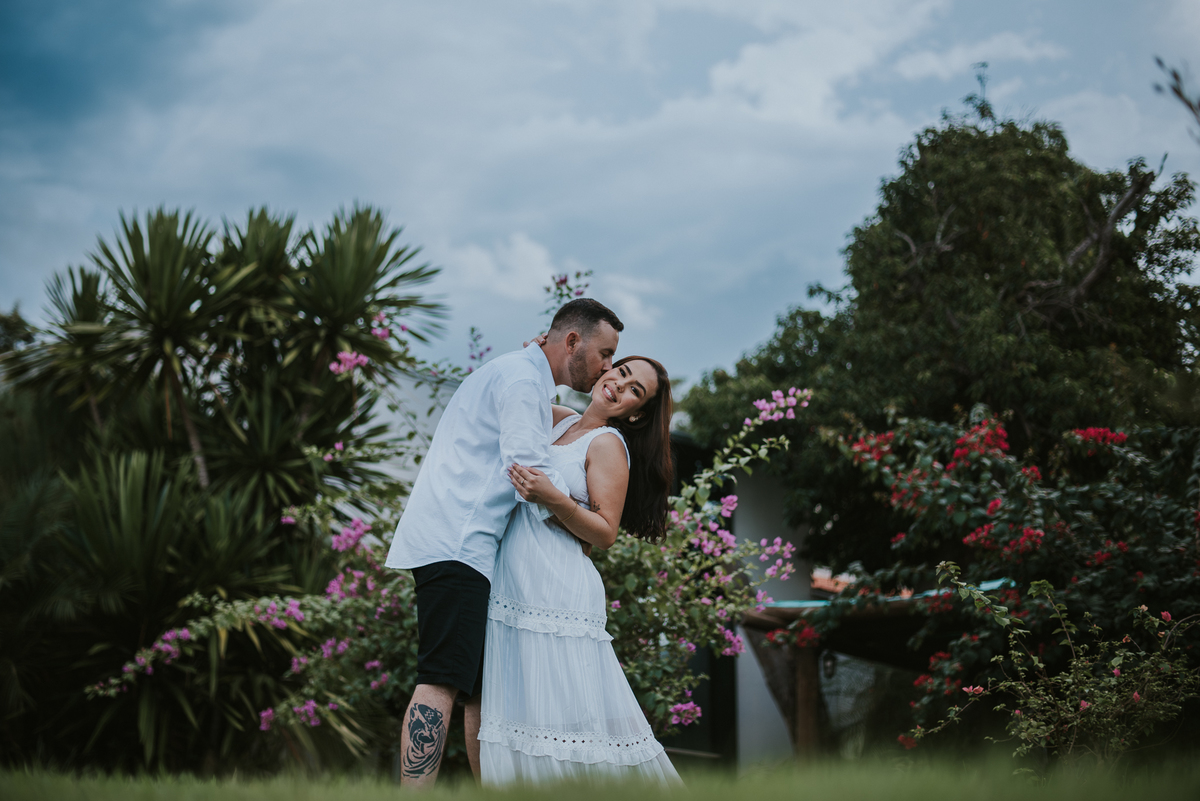 Fotografia pré wedding em Rondonópolis para casais que desejam registros autênticos, emocionantes e cheios de significado.