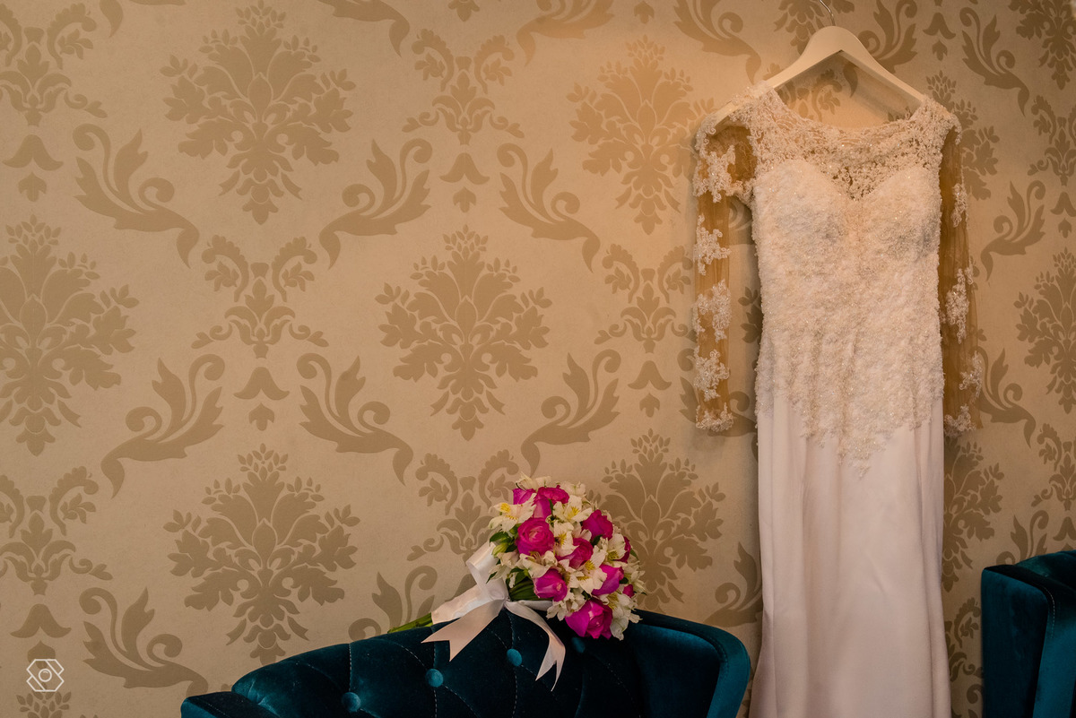 vejo vestido e flores