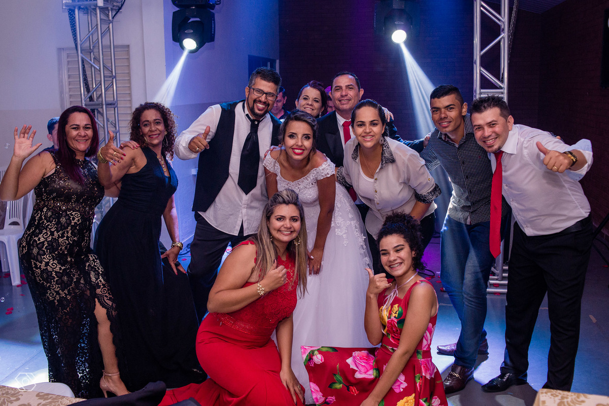 a todos que assistem essa alegria de vocês.