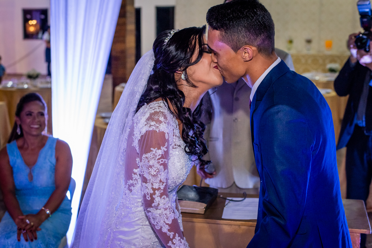 Estranho seria se eu não me apaixonasse por você.