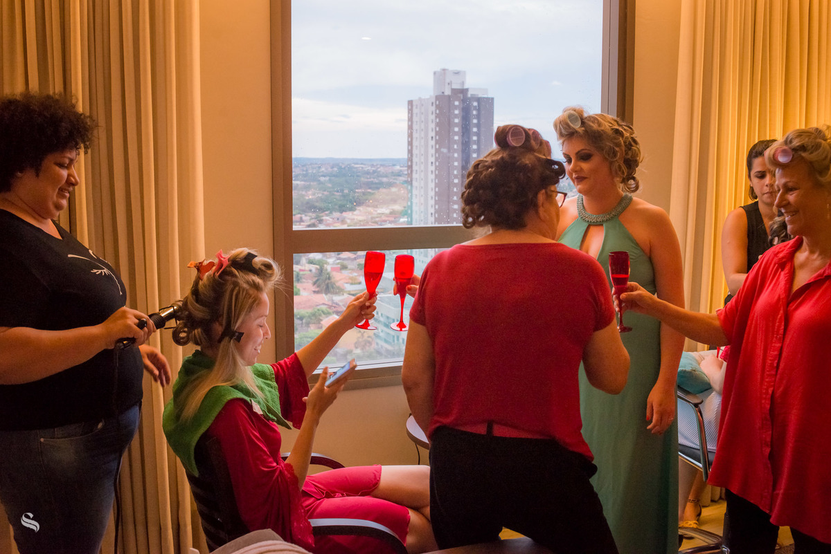 aquele brinde de boa sorte para o casamento da amiga