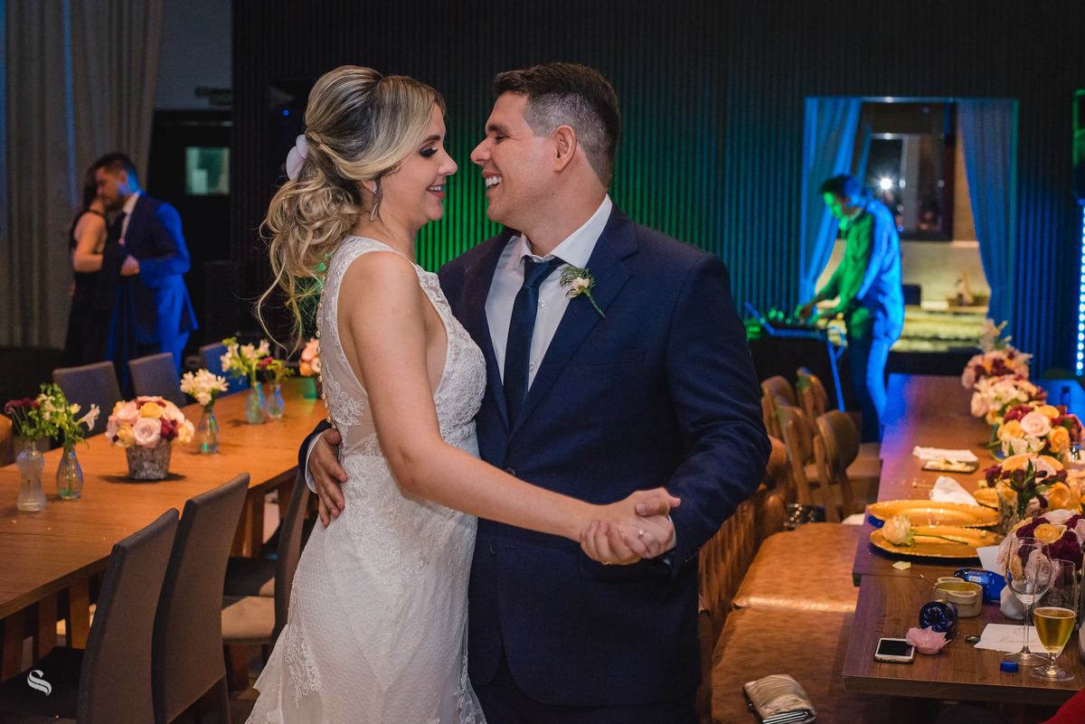 Mini Wedding de Flavia e Everton, realizado no Canto cozinha e conforto, por Sergio Simões fotógrafo de Rondonópolis, Mato Grosso e região.