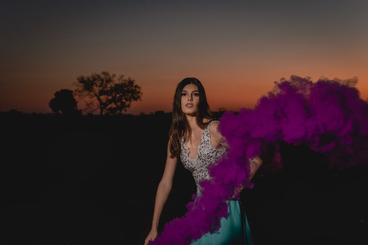 Ensaio de retrato feminino de Dhevyle Boraczynski Ossuna, realizado em São lourenço de Fatíma, por Sergio Simões fotógrafo de Rondonópolis, Mato Grosso e região. 