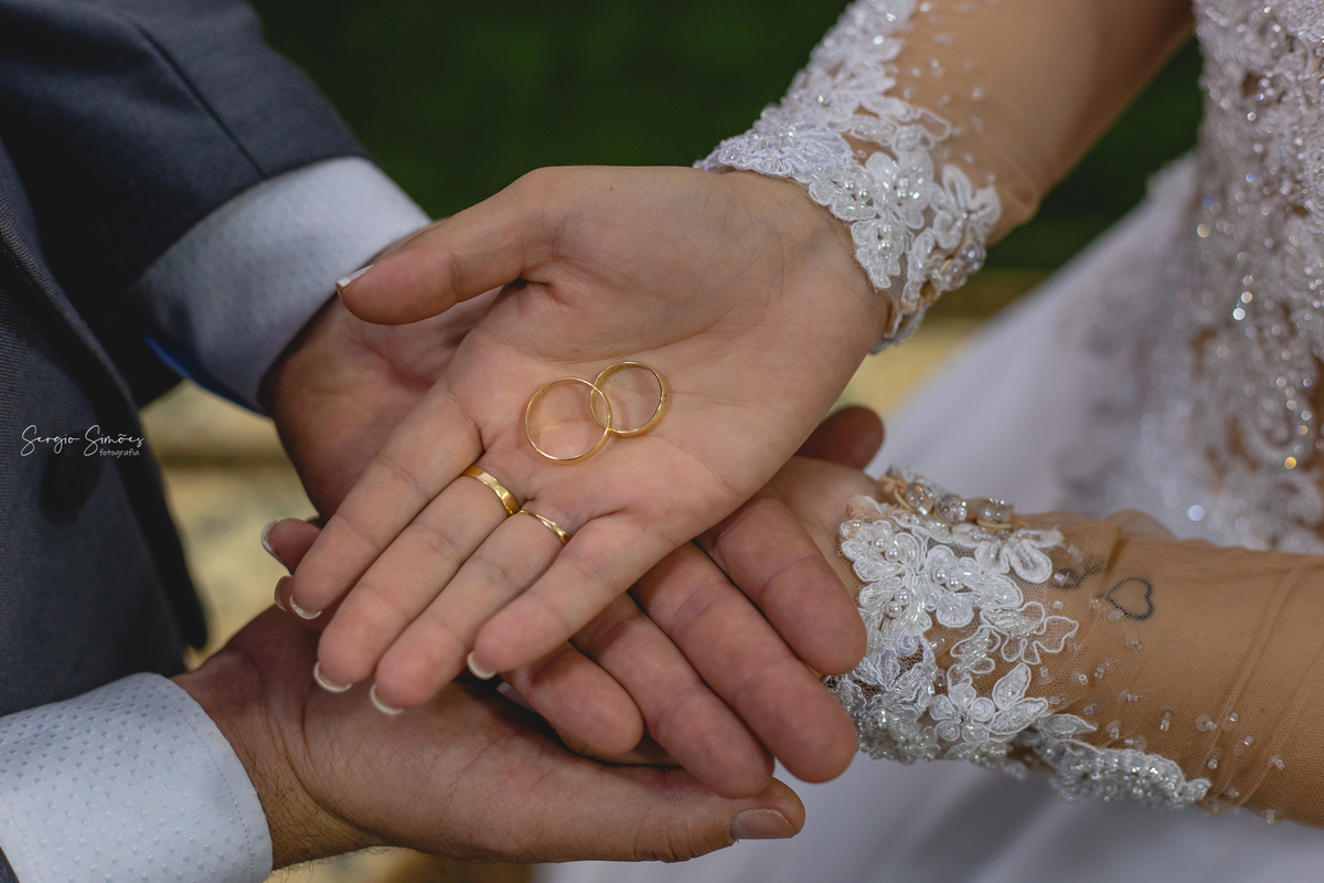Casamento de Claudia e Luiz no Espaço Refúgio em Rondonópolis, pelo fotografo Sergio Simões 