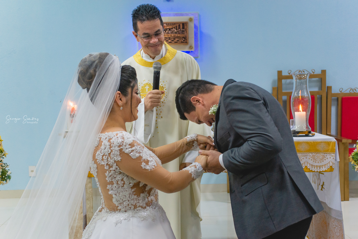 Casamento de Claudia e Luiz no Espaço Refúgio em Rondonópolis, pelo fotografo Sergio Simões 