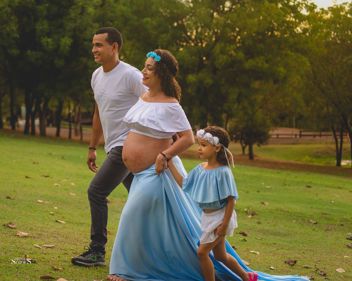 Ensaio de gestante da Carol no Espaço Bem Viver em Rondonópolis, pelo fotografo Sergio Simões