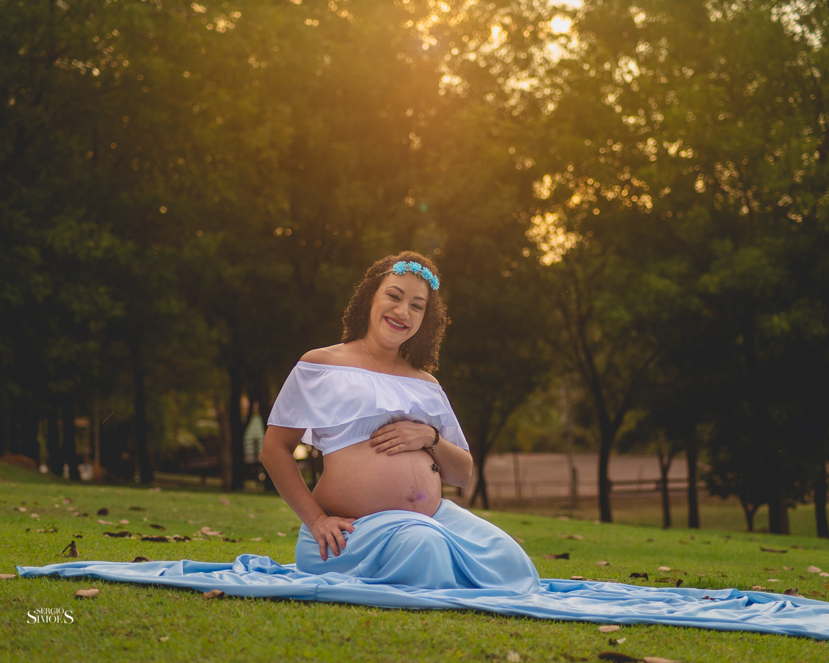 Ensaio de gestante da Carol no Espaço Bem Viver em Rondonópolis, pelo fotografo Sergio Simões