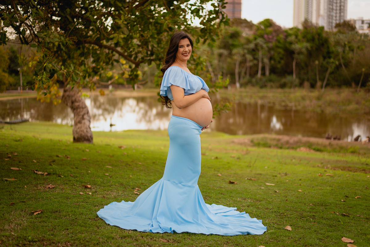 Ensaio de gestante, da Alessandra Lins, esposa do psicologo Alisson Lins, trabalho de fotografia realizado no Espaço Bem Viver na cidade de Rondonopoilis, Mato Grosso, pelo fotografo Sergio Simões Fotografia.