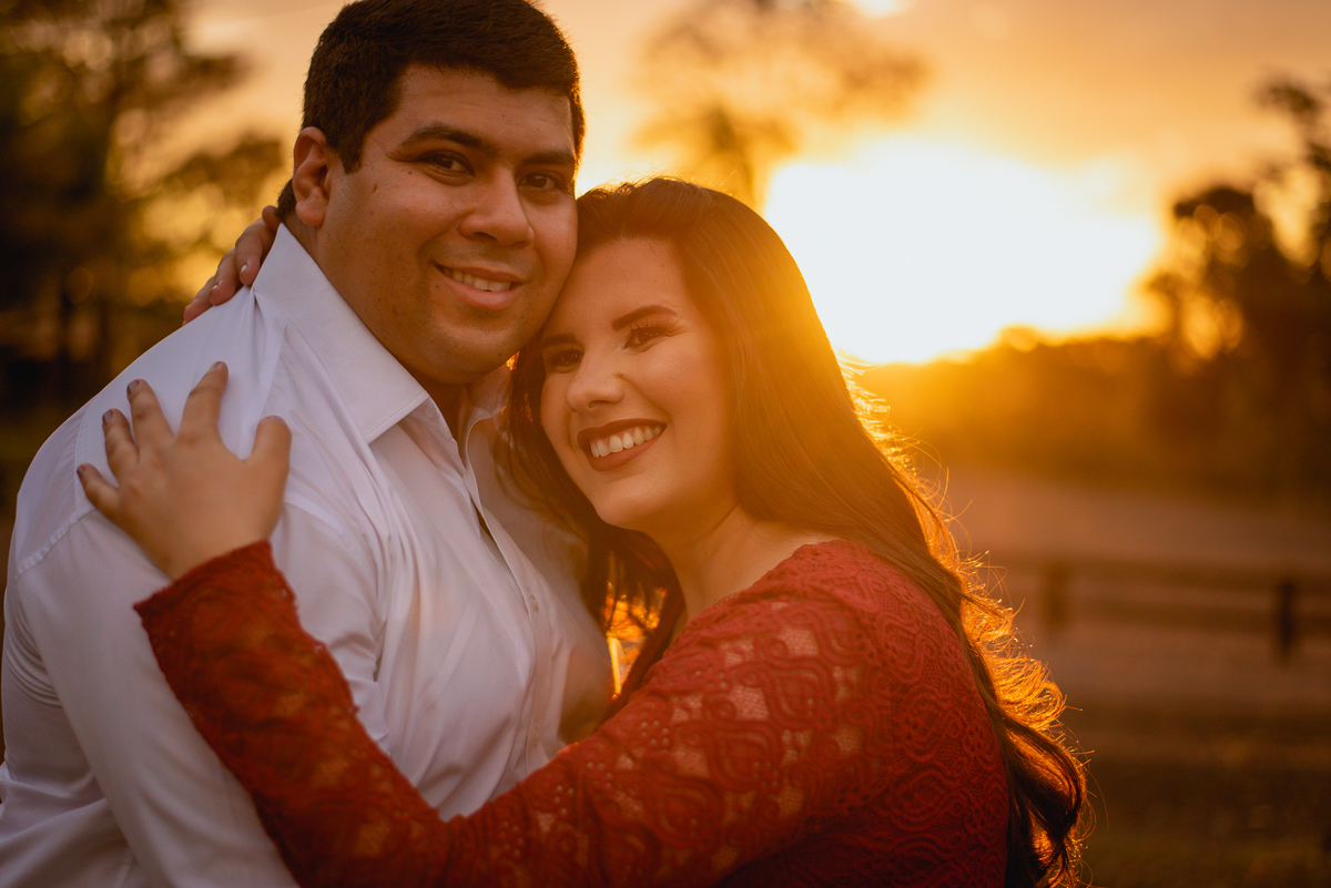 Ensaio de gestante, da Alessandra Lins, esposa do psicologo Alisson Lins, trabalho de fotografia realizado no Espaço Bem Viver na cidade de Rondonopoilis, Mato Grosso, pelo fotografo Sergio Simões Fotografia.