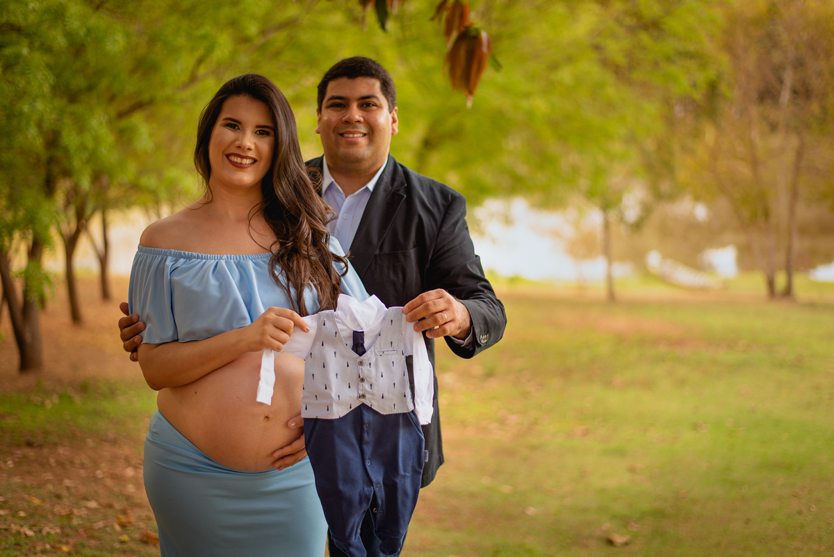 Ensaio de gestante, da Alessandra Lins, esposa do psicologo Alisson Lins, trabalho de fotografia realizado no Espaço Bem Viver na cidade de Rondonopoilis, Mato Grosso, pelo fotografo Sergio Simões Fotografia.