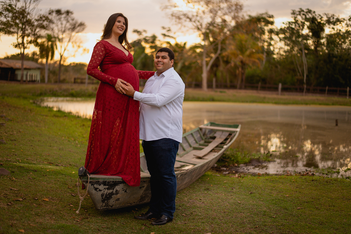 Ensaio de gestante, da Alessandra Lins, esposa do psicologo Alisson Lins, trabalho de fotografia realizado no Espaço Bem Viver na cidade de Rondonopoilis, Mato Grosso, pelo fotografo Sergio Simões Fotografia.