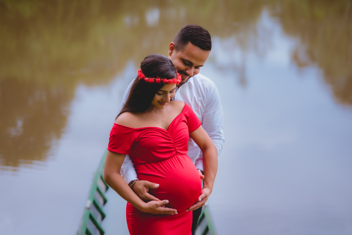 fotos na canoa no lago do espaço bem viver em rondonopolis, fotografado pelo fotografo de rondonopolis Sergio Simões