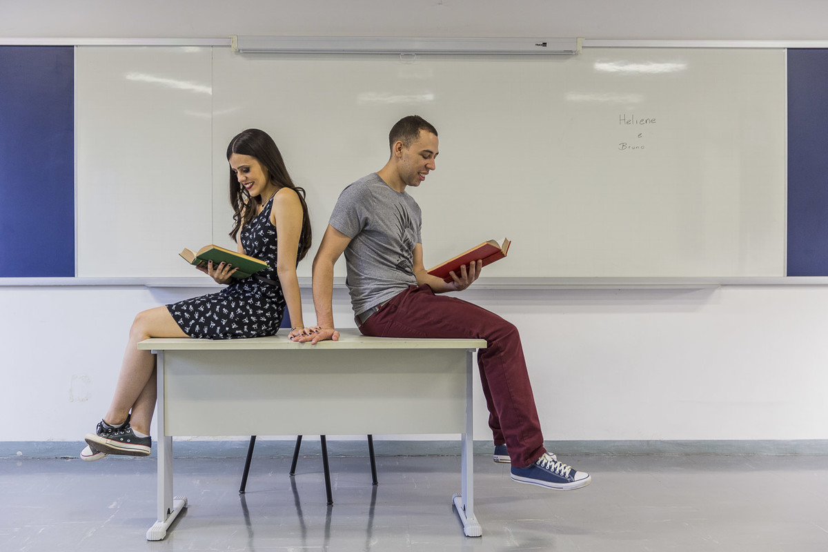 Pré-Wedding Heliene e Bruno - Puc Minas Coração Eucarístico - Belo Horizonte - Victor Ataide