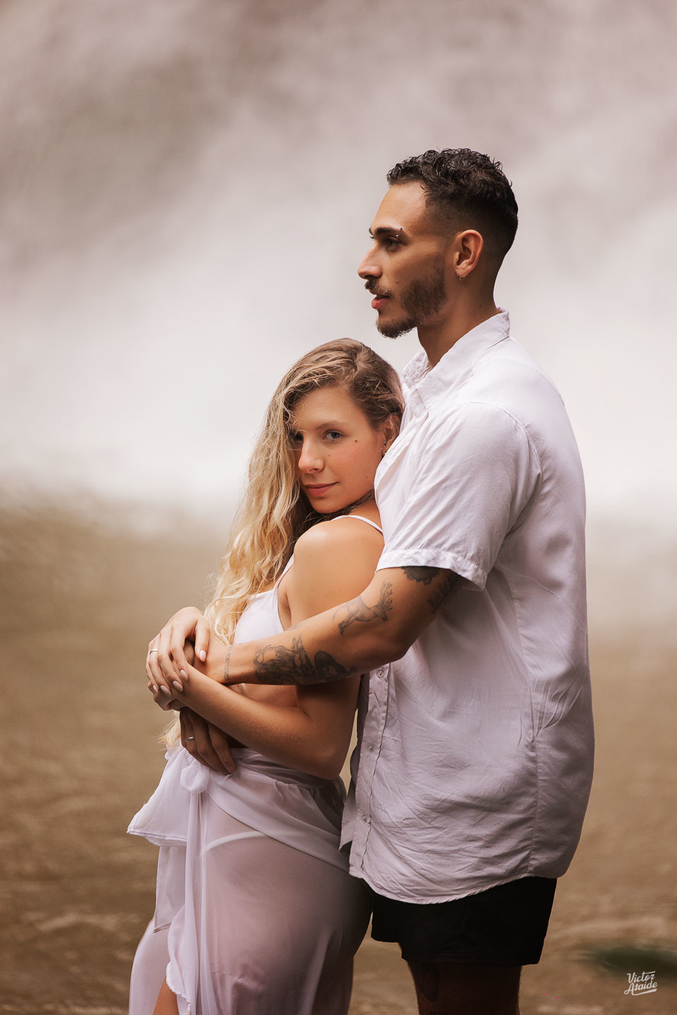 fotógrafo bh, belo horizonte, cachoeira, casal tumblr, ensaio de casal, ensaio de casal na cachoeira, fotógrafo victor ataide, fotos de casal, pedro leopoldo, uberlandia, victor ataide