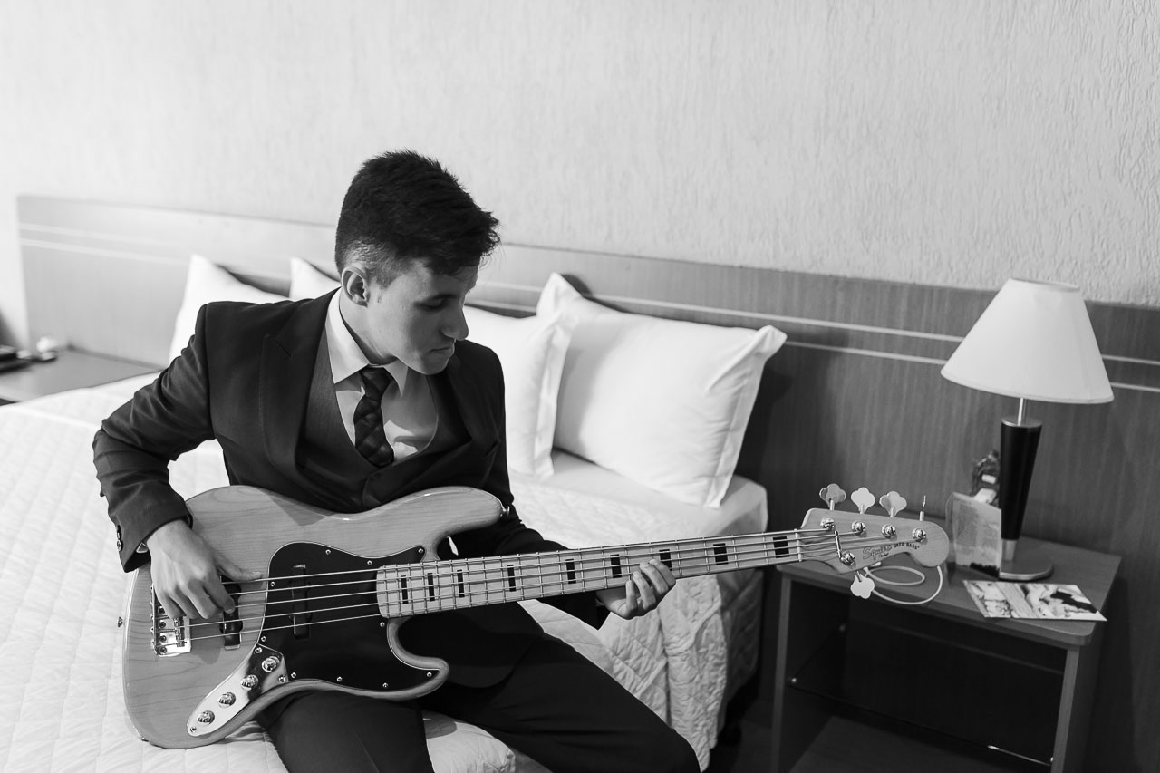 Casamento Raquel + Lucas - Victor Ataide - Vespasiano - MG - Igreja Batista Getsêmani - Making-of Noivo Contra Baixo