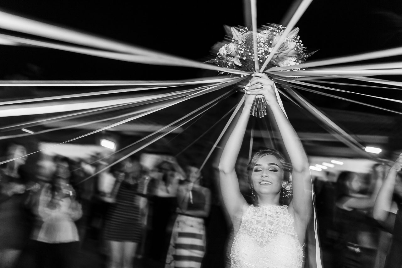 Casamento Raquel + Lucas - Victor Ataide - Vespasiano - MG - Igreja Batista Getsêmani, bouquet fitas