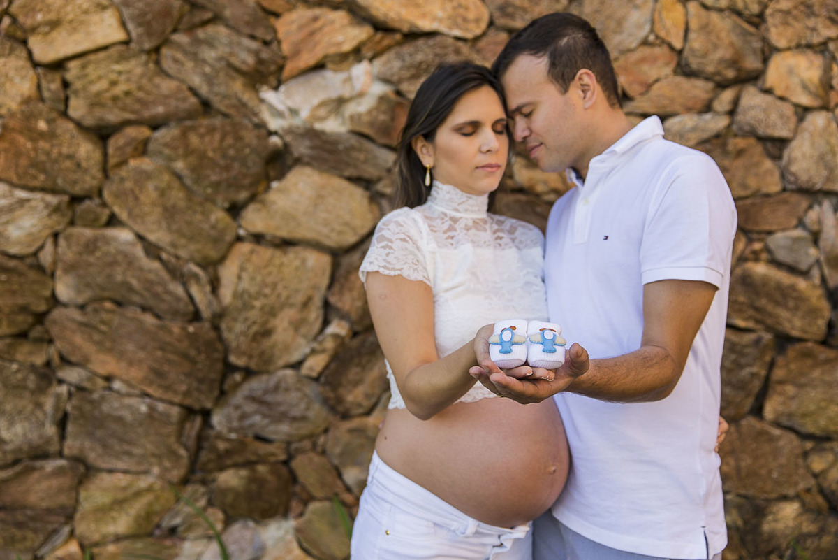 Ensaio Gestante, victor ataide, fotografia, fotógrafo de gestante, gradivez, victorataide, belo horizonte, nova lima, minas gerais, condomínio retiro das pedras, casal, montanhas