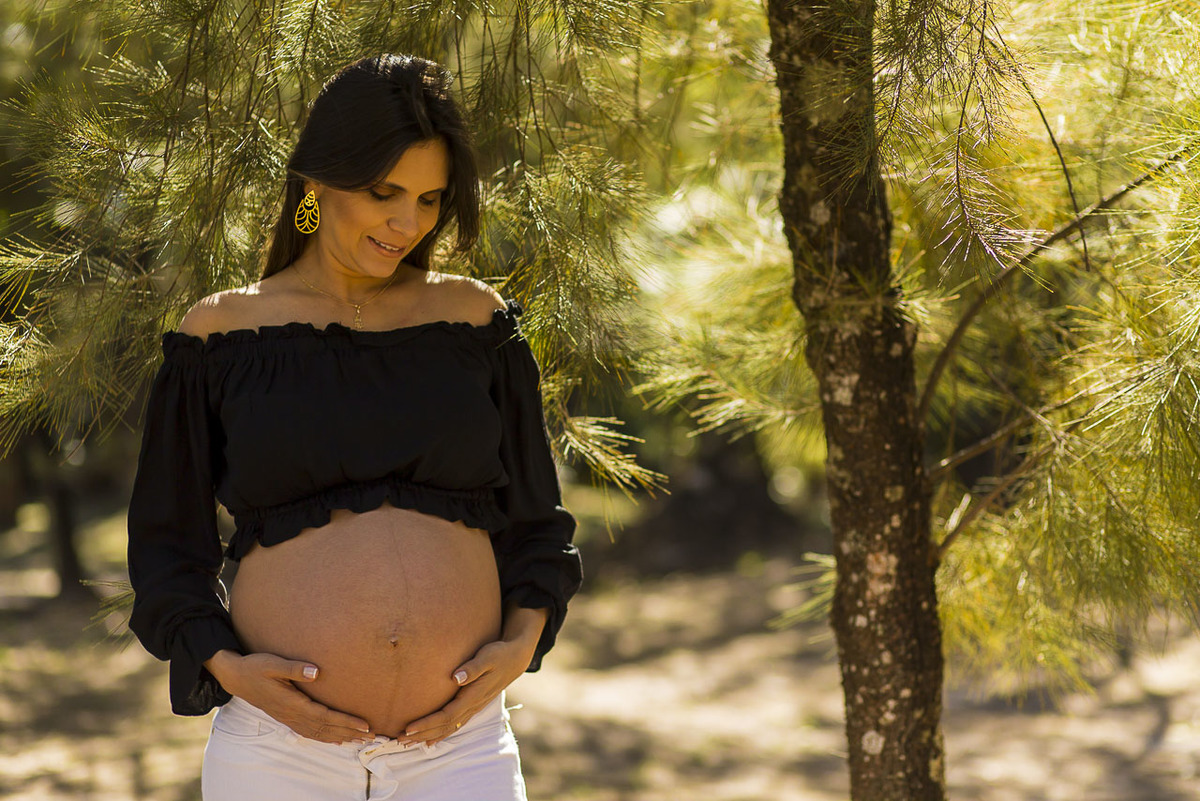 Ensaio Gestante, victor ataide, fotografia, fotógrafo de gestante, gradivez, victorataide, belo horizonte, nova lima, minas gerais, condomínio retiro das pedras, casal, montanhas
