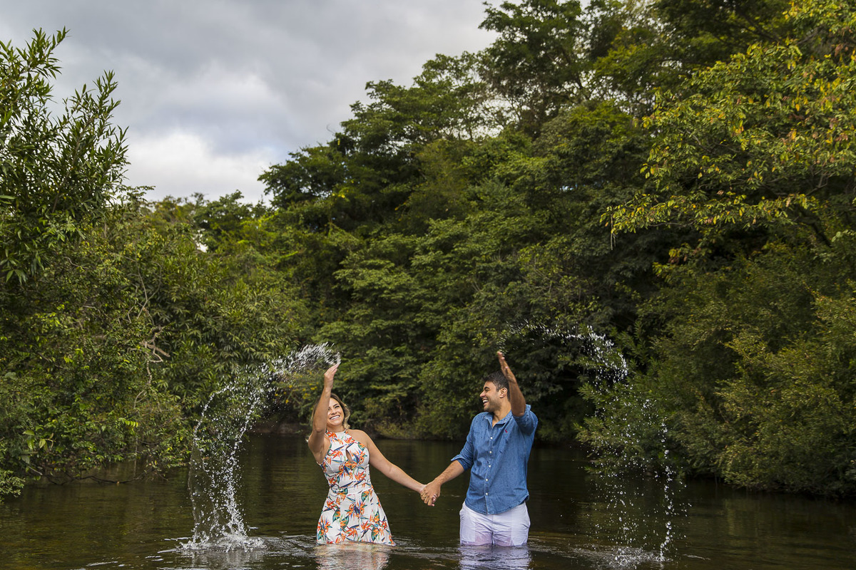 ensaio casal dayanne e lucas serra do cipó victor ataide victorataide fotografia fotógrafo de casamento pedro leopoldo mg rio cipó 
