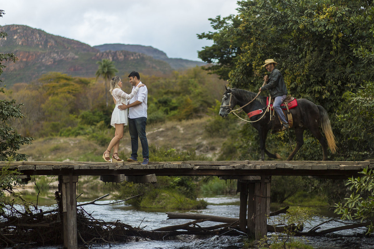 ensaio casal dayanne e lucas serra do cipó victor ataide victorataide fotografia fotógrafo de casamento pedro leopoldo mg rio cipó 