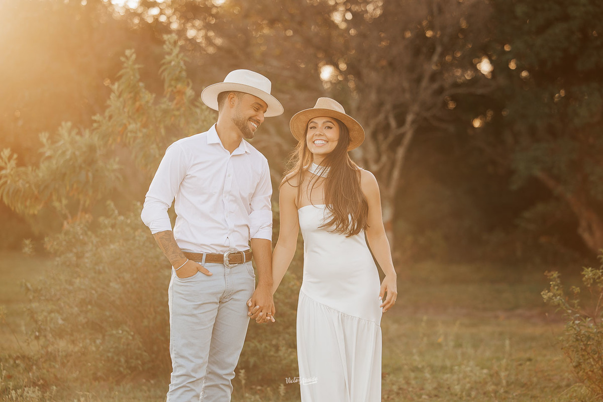 belo horizonte, ensaio de casal, ensiao casal, fotógrafo victor ataide, fotos de casamento, lapinha da serra, noiva e noivo, noivos, pedro leopoldo, pre-wedding, precasamento, victor ataide