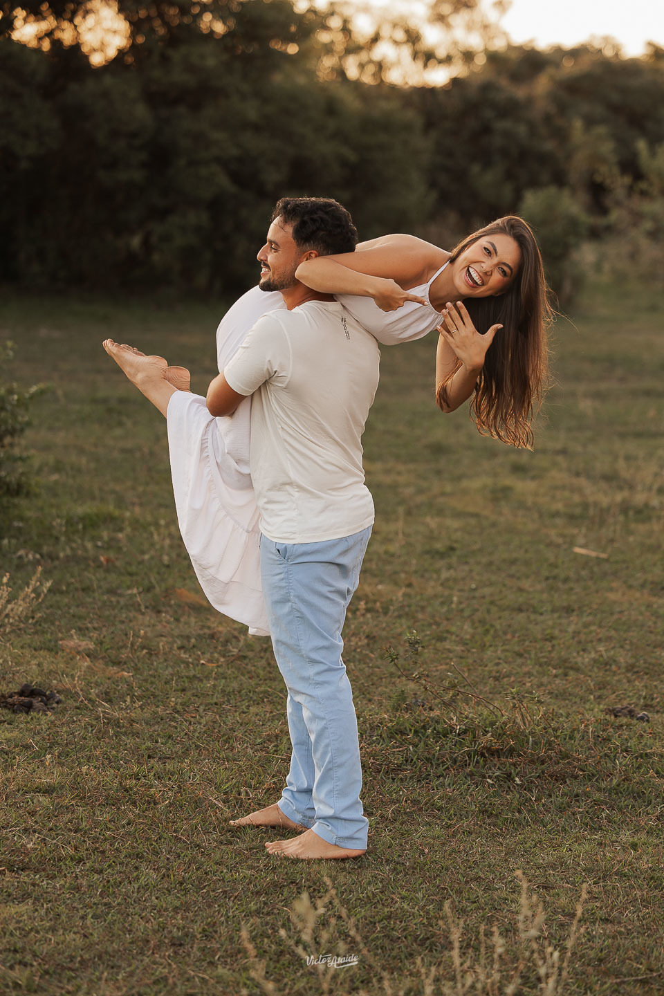 belo horizonte, ensaio de casal, ensiao casal, fotógrafo victor ataide, fotos de casamento, lapinha da serra, noiva e noivo, noivos, pedro leopoldo, pre-wedding, precasamento, victor ataide