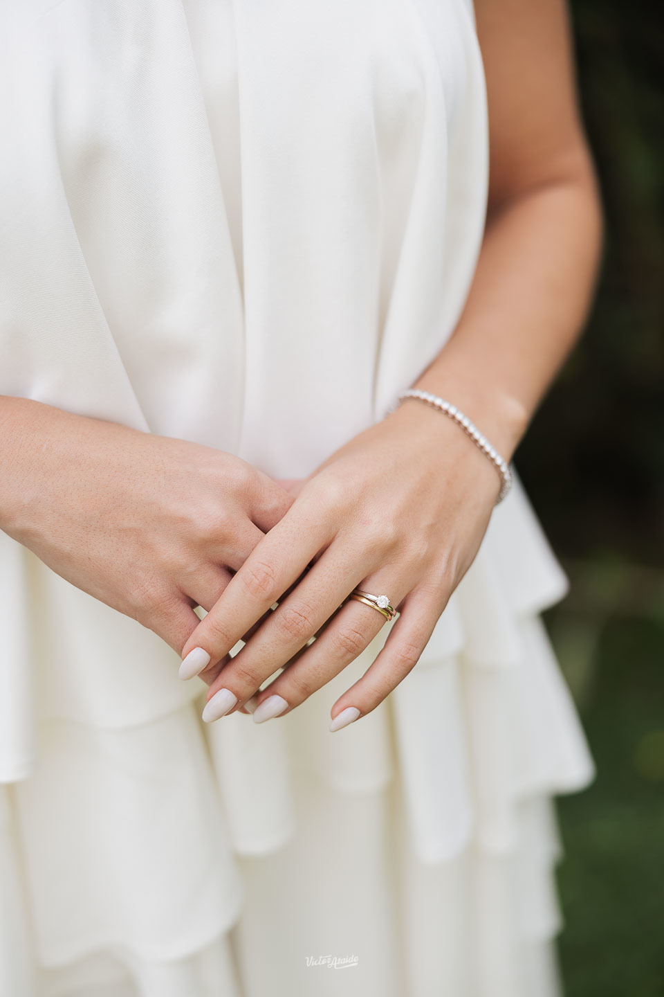 fotos clássicas de casal, ensaio pré casamento, pré wedding, ensaio de casal, fotos românticas, fotografia de casal, fotos de noivos, ensaio pré wedding, casal apaixonado, fotos naturais de casal, fotógrafo de casamento, pré casamento BH, Victor Ataide