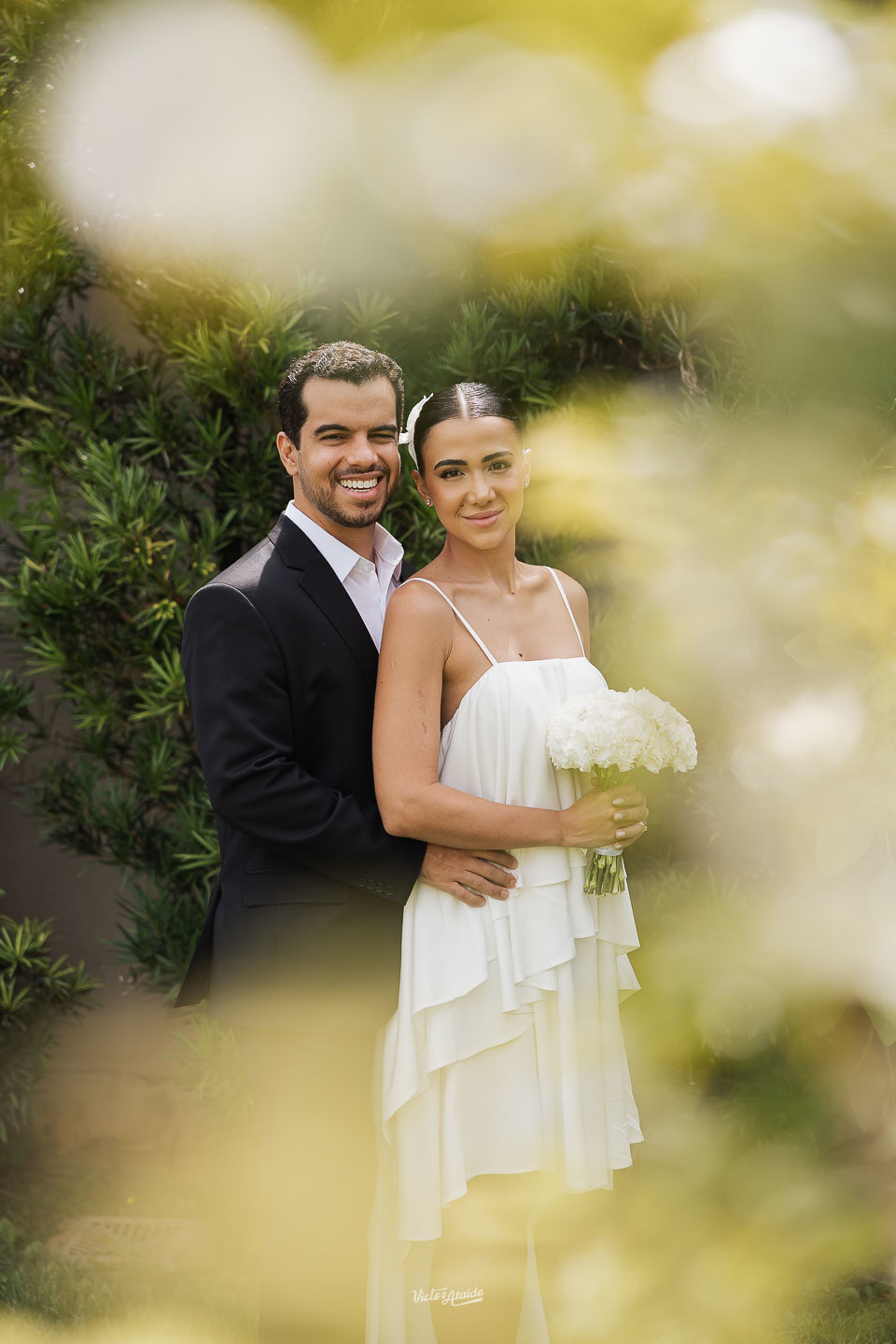 fotos clássicas de casal, ensaio pré casamento, pré wedding, ensaio de casal, fotos românticas, fotografia de casal, fotos de noivos, ensaio pré wedding, casal apaixonado, fotos naturais de casal, fotógrafo de casamento, pré casamento BH, Victor Ataide