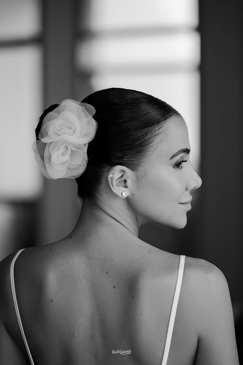 fotos clássicas de casal, ensaio pré casamento, pré wedding, ensaio de casal, fotos românticas, fotografia de casal, fotos de noivos, ensaio pré wedding, casal apaixonado, fotos naturais de casal, fotógrafo de casamento, pré casamento BH, Victor Ataide