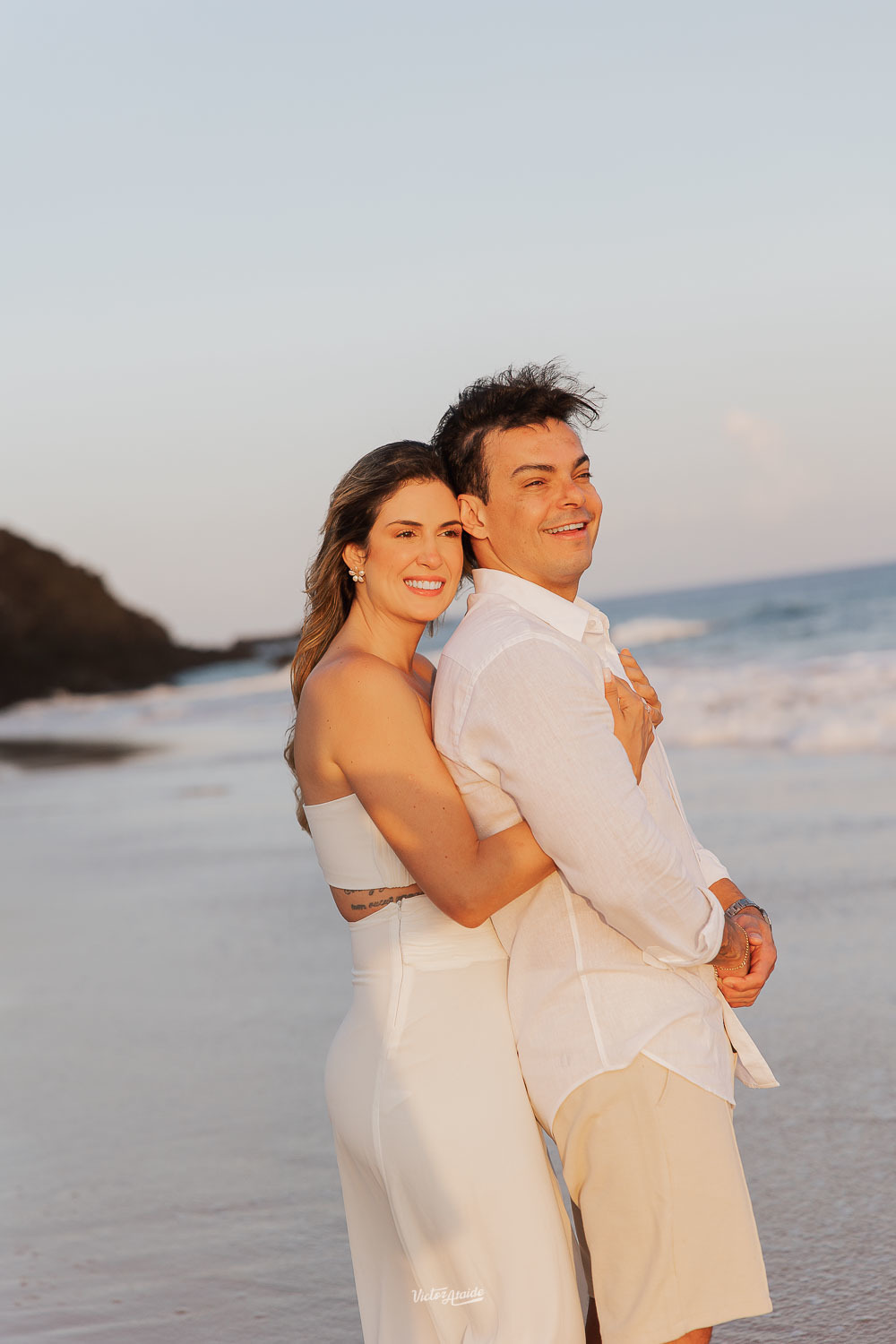 ensaio de casal em Fernando de Noronha, fotógrafo em Fernando de Noronha, Fernando de Noronha, ensaio de casal, fotos de casal, fotógrafo Victor Ataide, Victor Ataide, fotógrafo Belo Horizonte, fotógrafo Pedro Leopoldo, pré-casamento