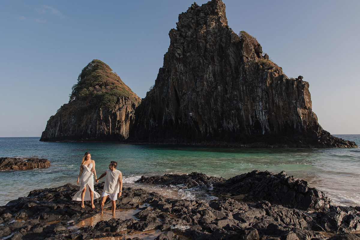 ensaio de casal em Fernando de Noronha, fotógrafo em Fernando de Noronha, Fernando de Noronha, ensaio de casal, fotos de casal, fotógrafo Victor Ataide, Victor Ataide, fotógrafo Belo Horizonte, fotógrafo Pedro Leopoldo, pré-casamento