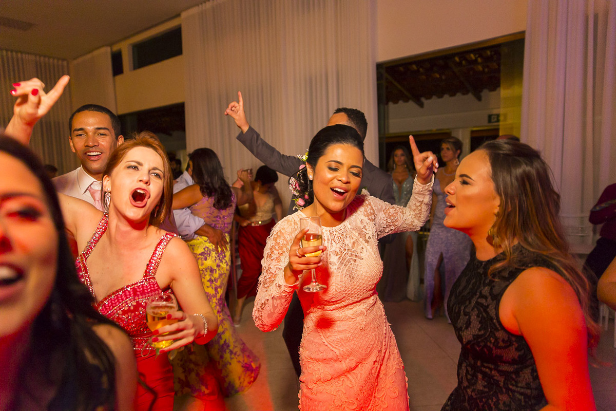 victorataide, victor ataide, casamento, wedding, casar, noivos, bride, vestido, la vita, pedro leopoldo, capim branco, bistro espaço verde, vera de oliveira, maquiagem, decoração, bolo, cerimônia