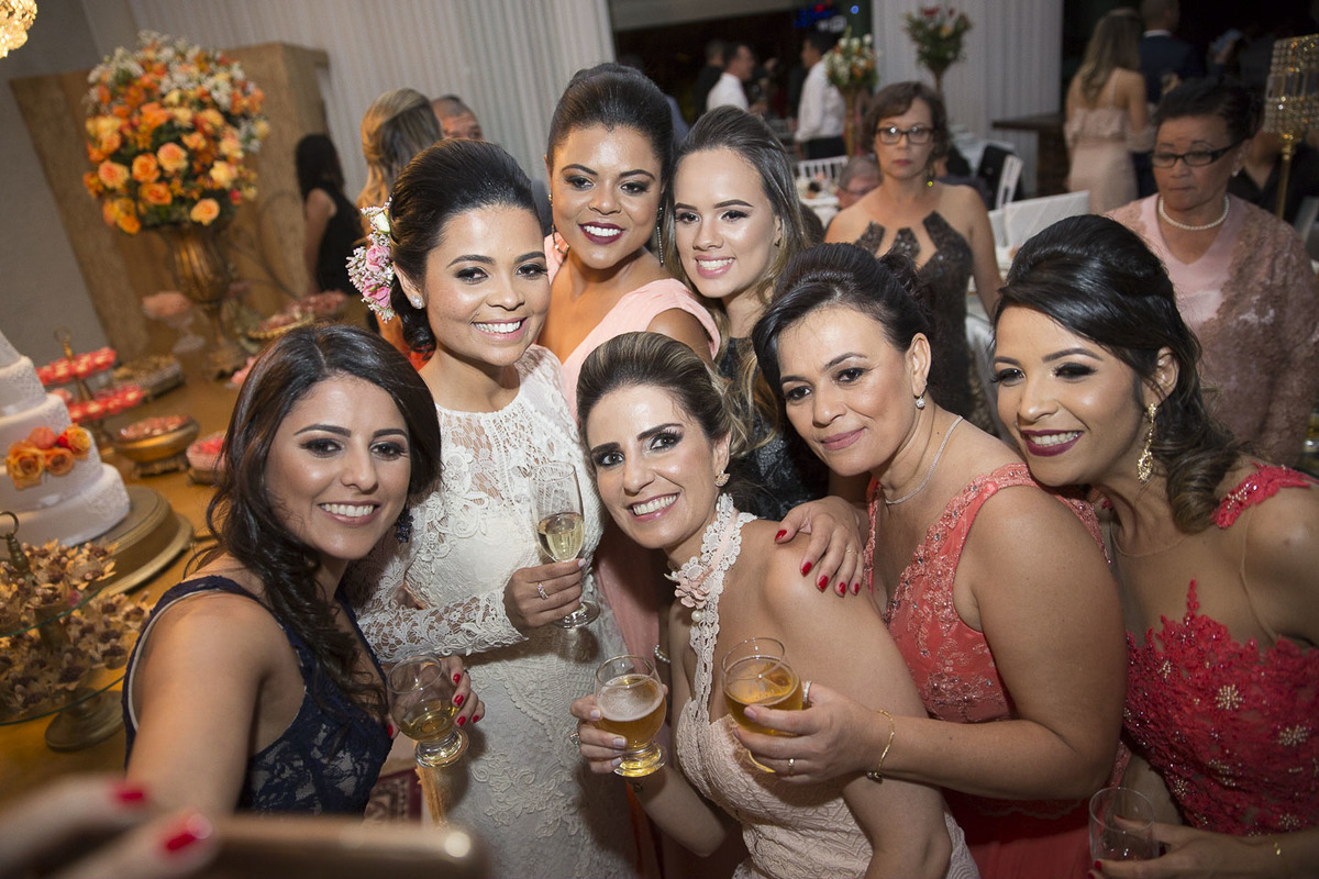 victorataide, victor ataide, casamento, wedding, casar, noivos, bride, vestido, la vita, pedro leopoldo, capim branco, bistro espaço verde, vera de oliveira, maquiagem, decoração, bolo, cerimônia