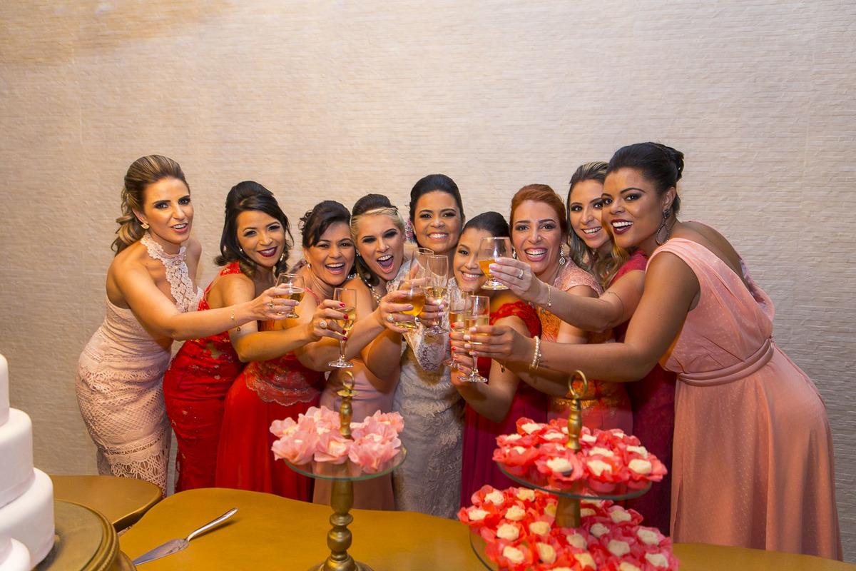 victorataide, victor ataide, casamento, wedding, casar, noivos, bride, vestido, la vita, pedro leopoldo, capim branco, bistro espaço verde, vera de oliveira, maquiagem, decoração, bolo, cerimônia