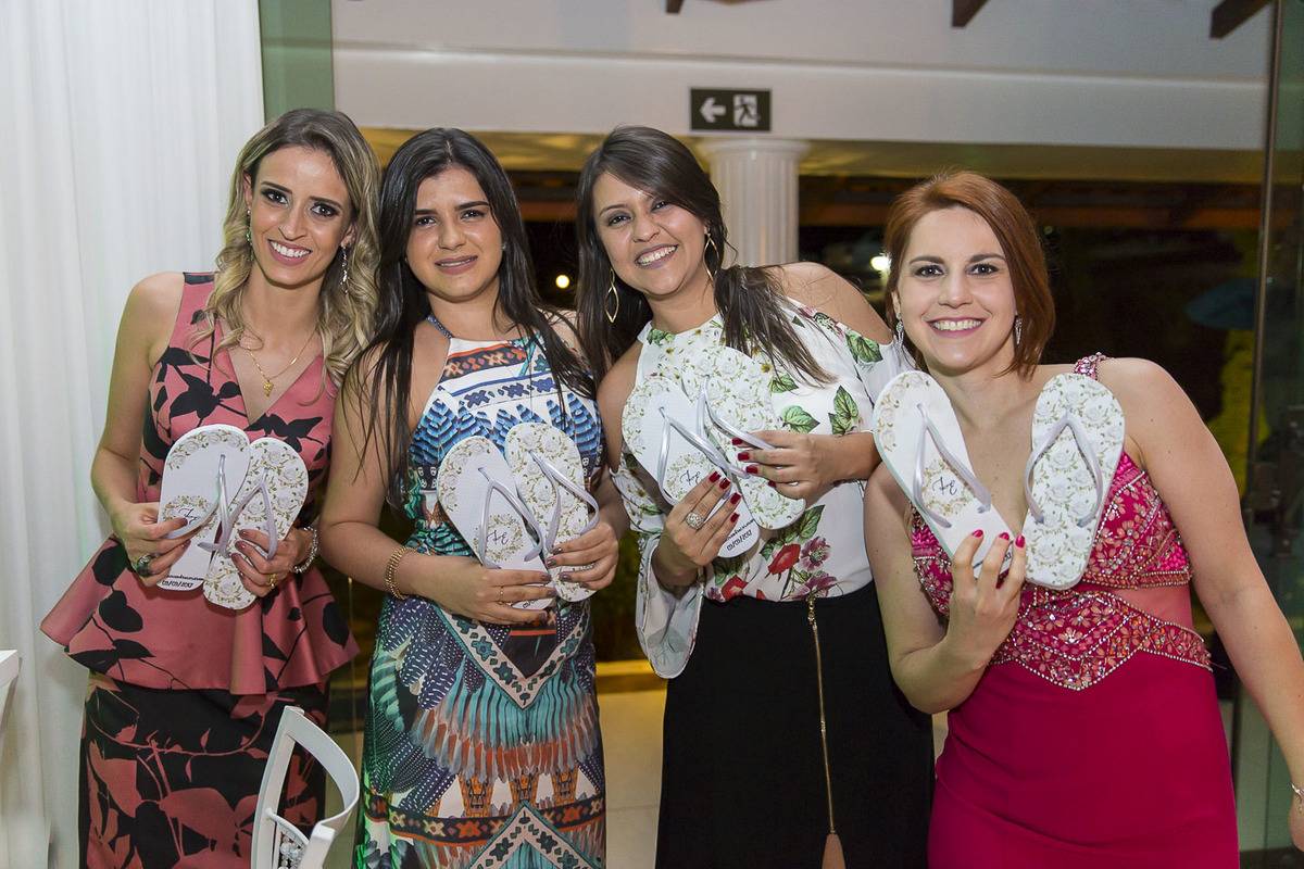 victorataide, victor ataide, casamento, wedding, casar, noivos, bride, vestido, la vita, pedro leopoldo, capim branco, bistro espaço verde, vera de oliveira, maquiagem, decoração, bolo, cerimônia