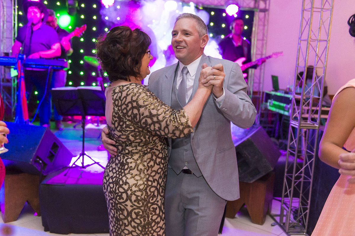 victorataide, victor ataide, casamento, wedding, casar, noivos, bride, vestido, la vita, pedro leopoldo, capim branco, bistro espaço verde, vera de oliveira, maquiagem, decoração, bolo, cerimônia