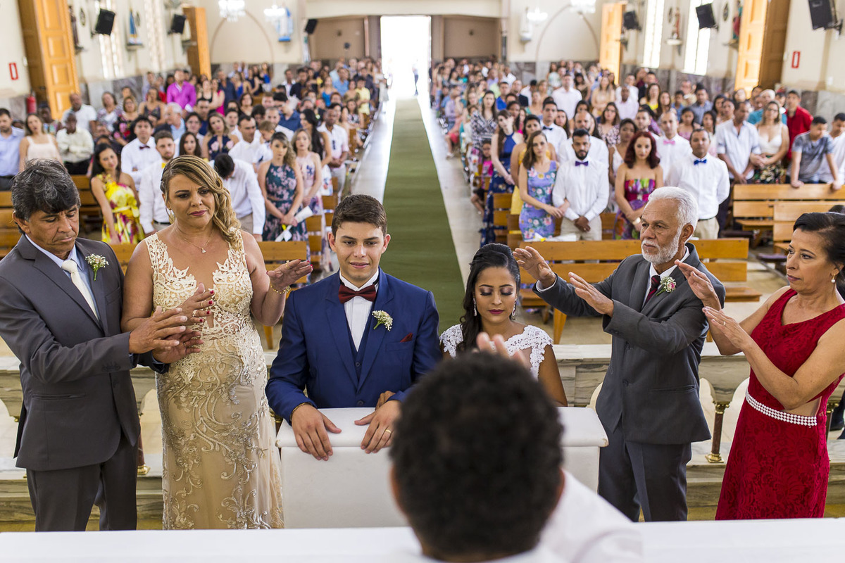 casamento, ensaio, fotografia, igreja matriz nossa senhora da conceição, madrinhas, minas gerais, noivos, padrinhos, pedro leopoldo, poswedding, prewedding, retrato, victor ataide, victorataide, pais