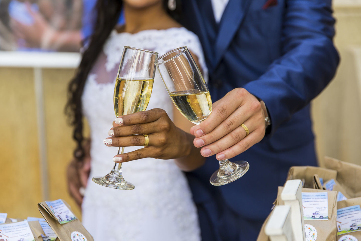 casamento, ensaio, fotografia, igreja matriz nossa senhora da conceição, madrinhas, minas gerais, noivos, pedro leopoldo, victor ataide, victorataide, brinde