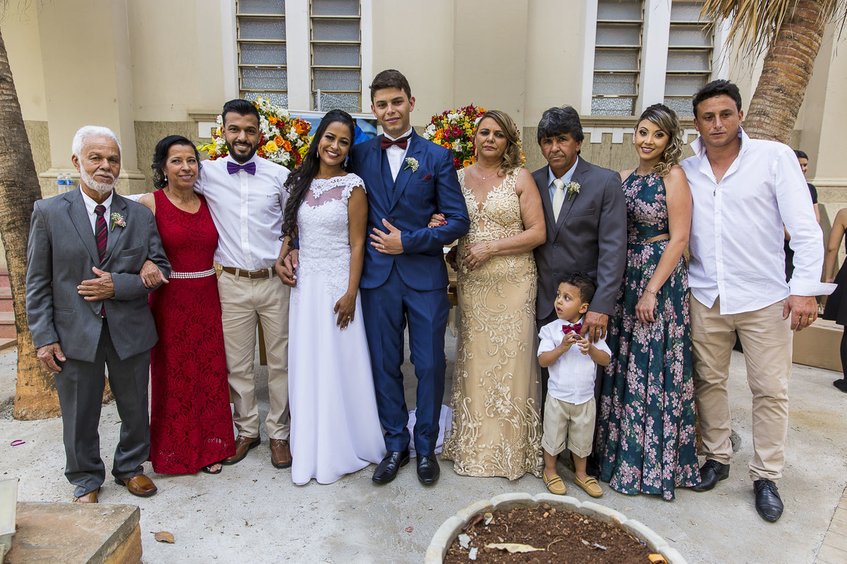 casamento, ensaio, fotografia, igreja matriz nossa senhora da conceição, madrinhas, minas gerais, noivos, pedro leopoldo, victor ataide, victorataide