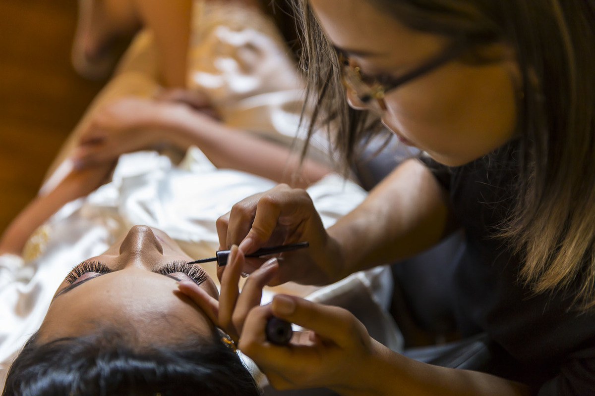 maquiagem detalhe do olho, camarim mineiro