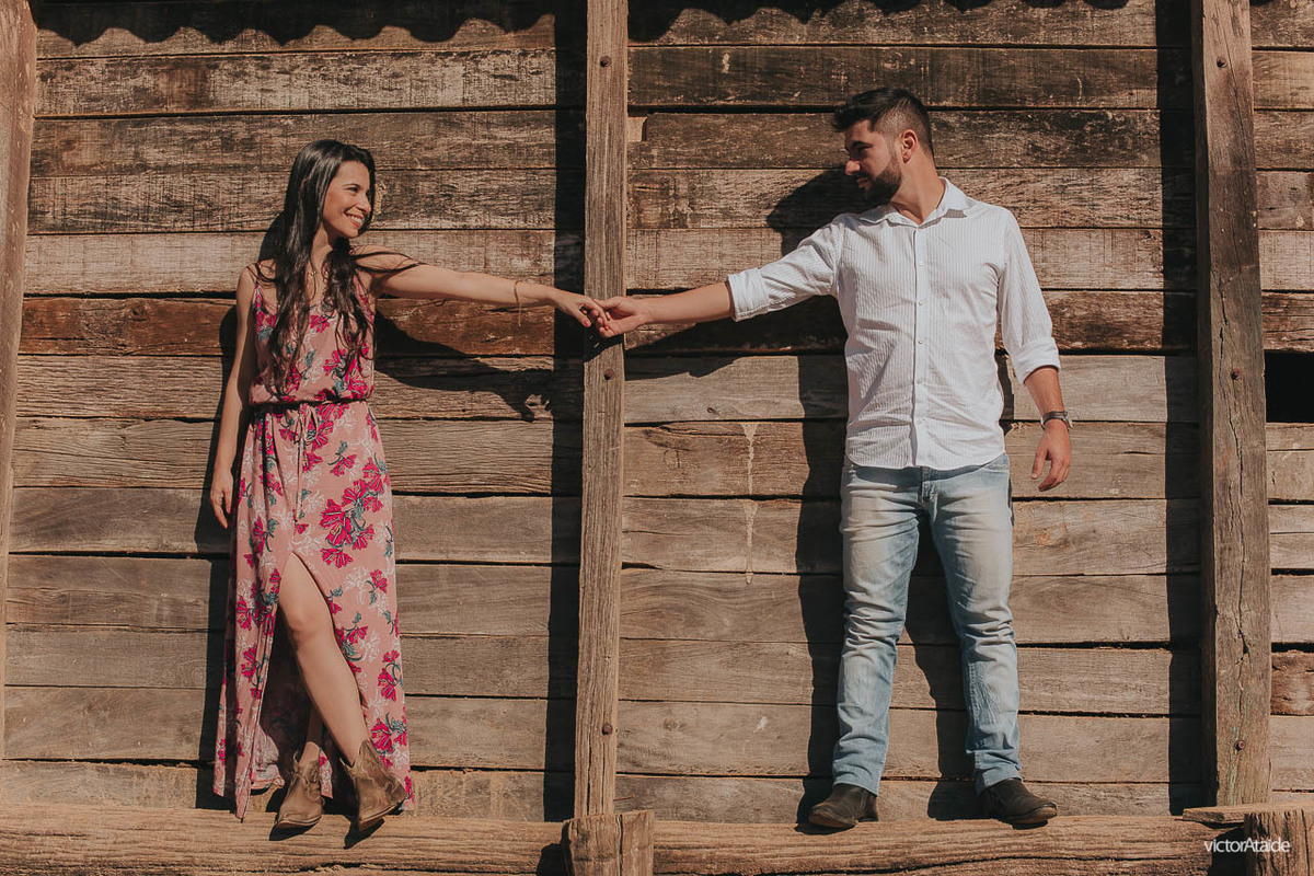 abraço, sirriso, casamento, casar de dia, cedro do abaeté, ensaio, fotografia, fotógrafo de casamento, noiva, noivos, pedro leopoldo, por do sol, pré-casamento, pré-wedding, victor ataide, victorataide, dores do indaiá