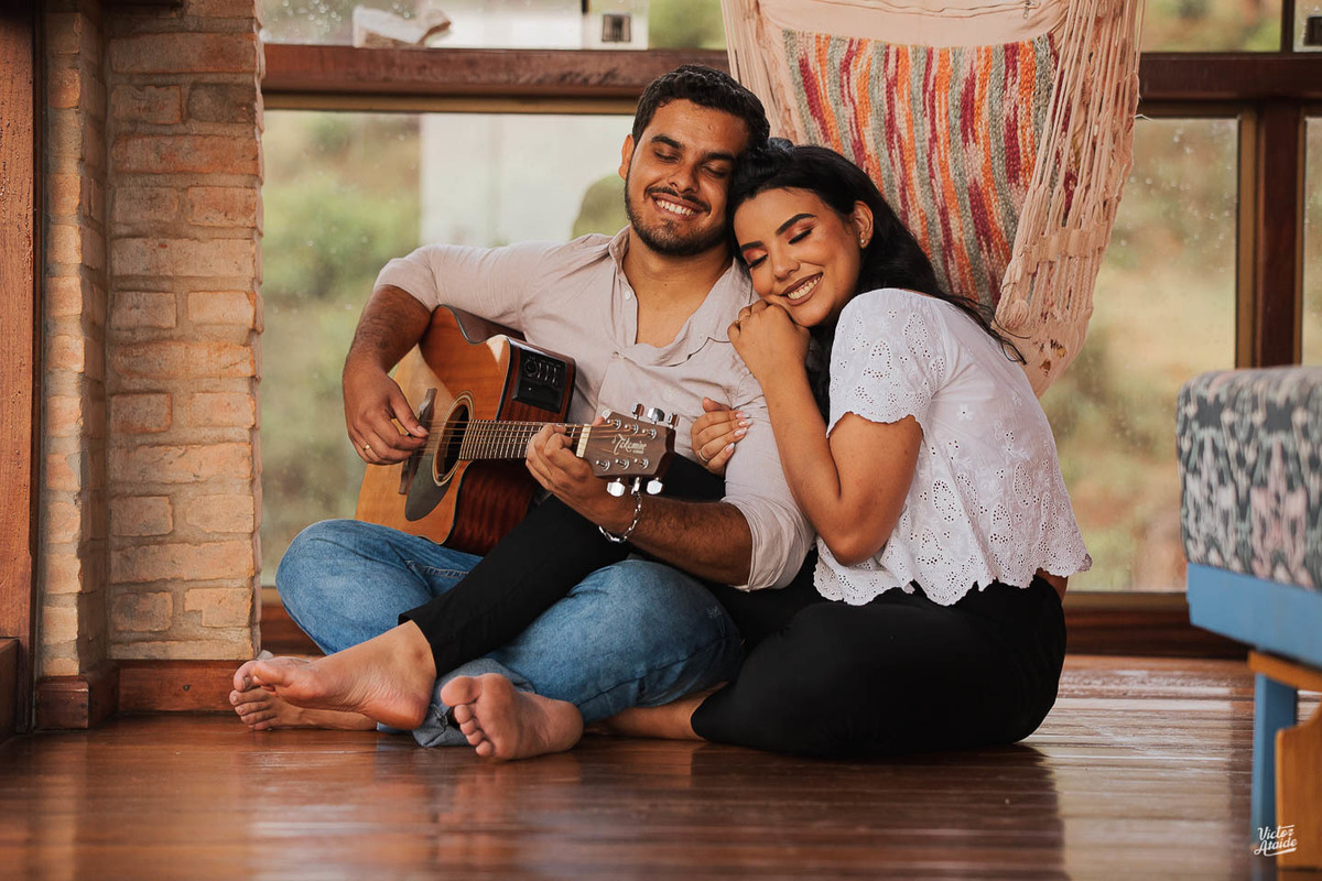 casal, congonhas, ensaio de casal, ensaio pré-casamento, fotógrafo de casamento, linha de trem, noivos, pedro leopoldo, victor ataide