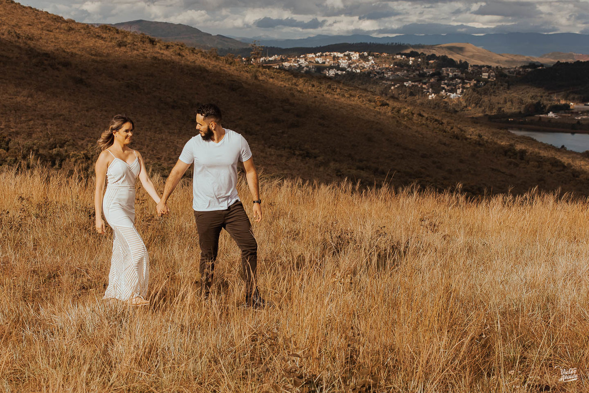 belo horizonte, ensaio de casal, ensaio de noivos, ensaio no topo do mundo, ensaio pré-casamento, ensaio rústico, fotografia, fotógrafo, fotógrafo de casamento, fotos no topo do mundo em brumadinho, la vinicola, pedro leopoldo